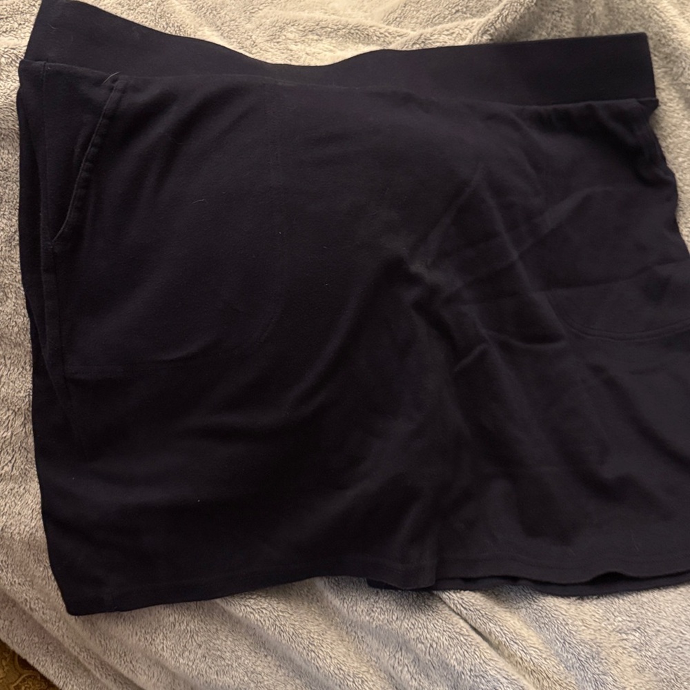 Black Skort